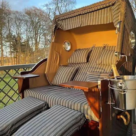 Jagdschloss - Premium Castle Hideway Appartement Hohen Niendorf